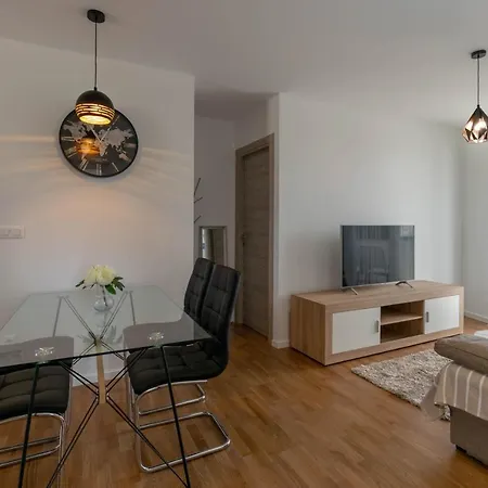 Empress Apartment Split Exterior photo