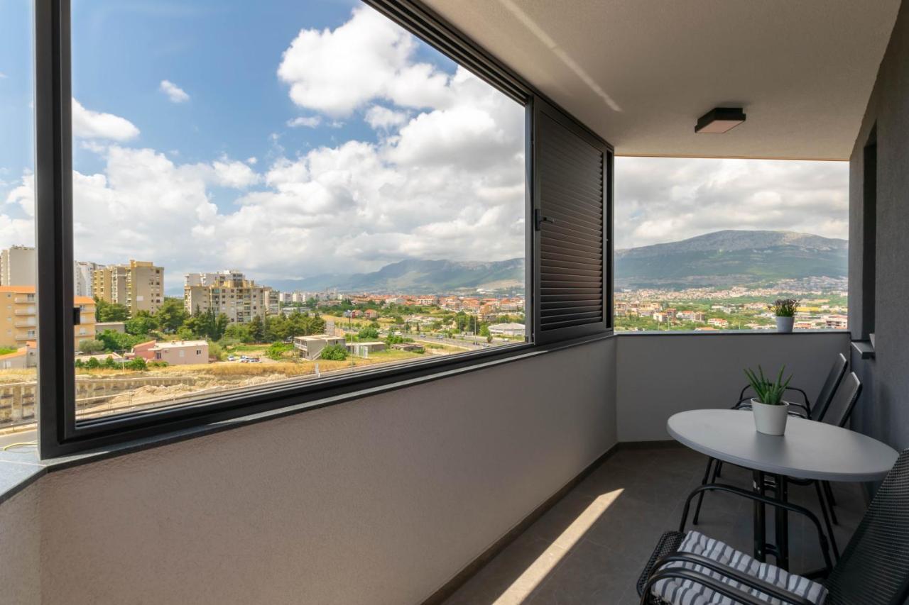 Empress Apartment *